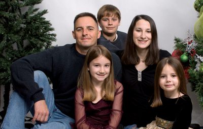 page_20_-_neighbor_-_jeff_and_diana_cantey_with_their_children.jpg