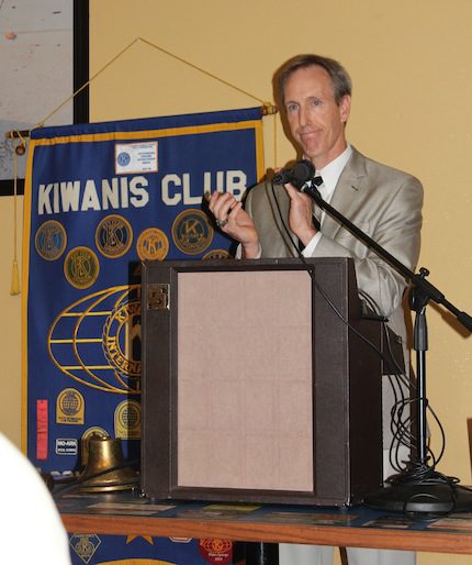 Cliff Henry announces that the 2012 Toad Suck Daze Run attracted a record number and generated the largest amount for local non-profit organizations.