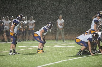 Mackenzie Ross (middle). (Todd Owens photo)