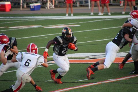 Malvern High’s senior running back Jamari McCollum in action against Glen Rose in the season opener. (Sonja Keith photo)