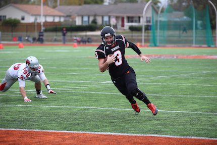 Senior quarterback Seth Peters. (Photos courtesy of Hendrix Sports Information)